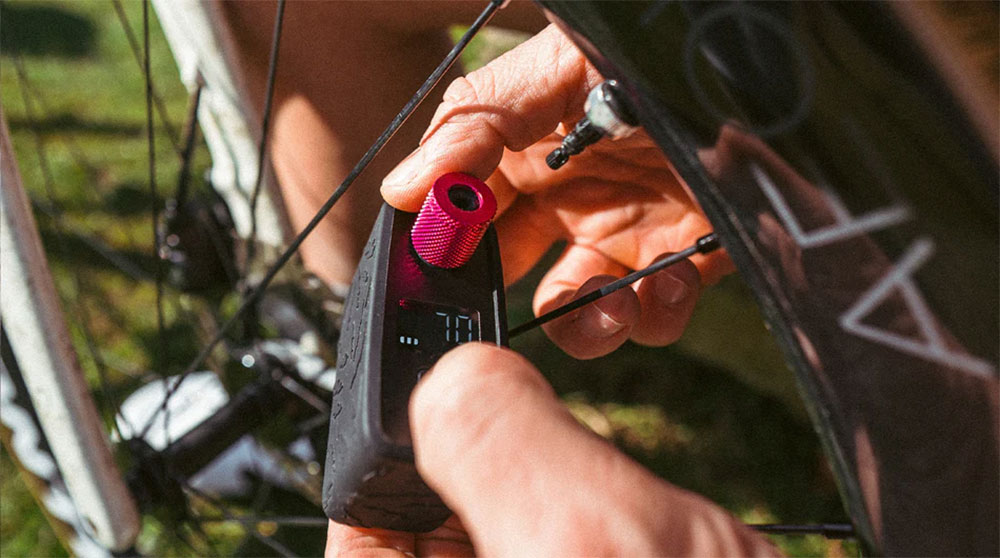 Muc Off Airmach Electric Mini Pro Inflator