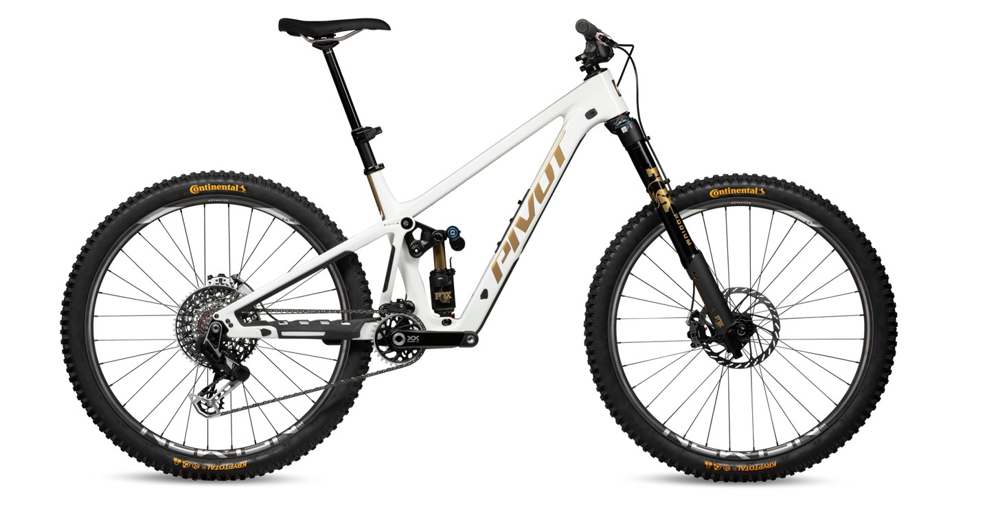 Pivot Firebird Team XX Eagle Transmission Podium