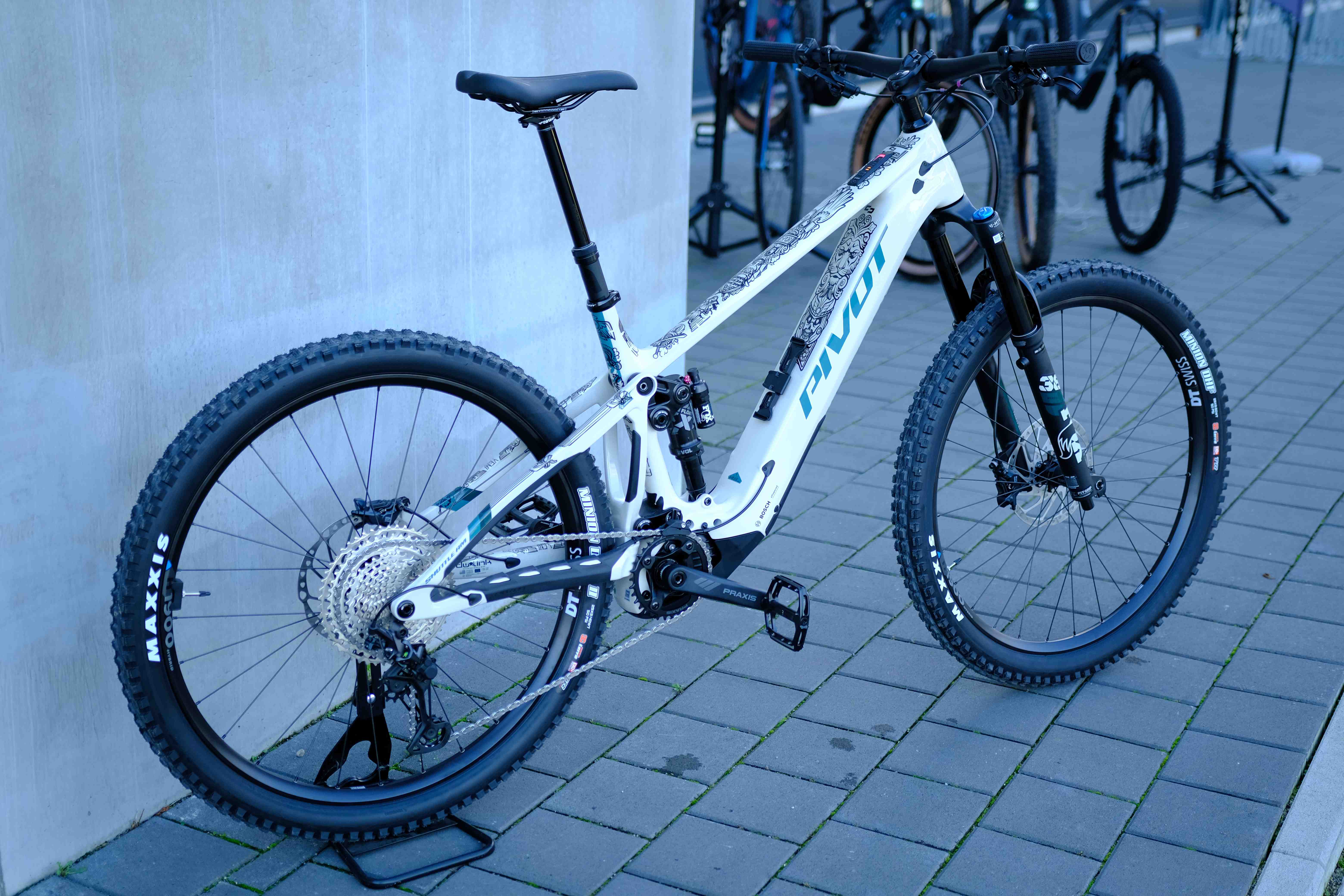 Pivot Shuttle AM Ride SLX / XT Testbike