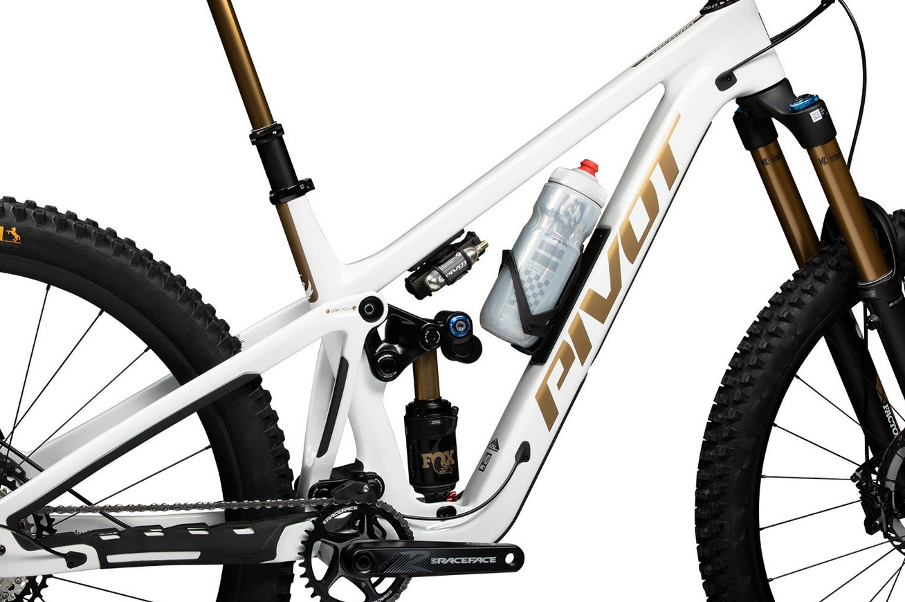 Pivot Firebird Team XX Eagle Transmission Podium