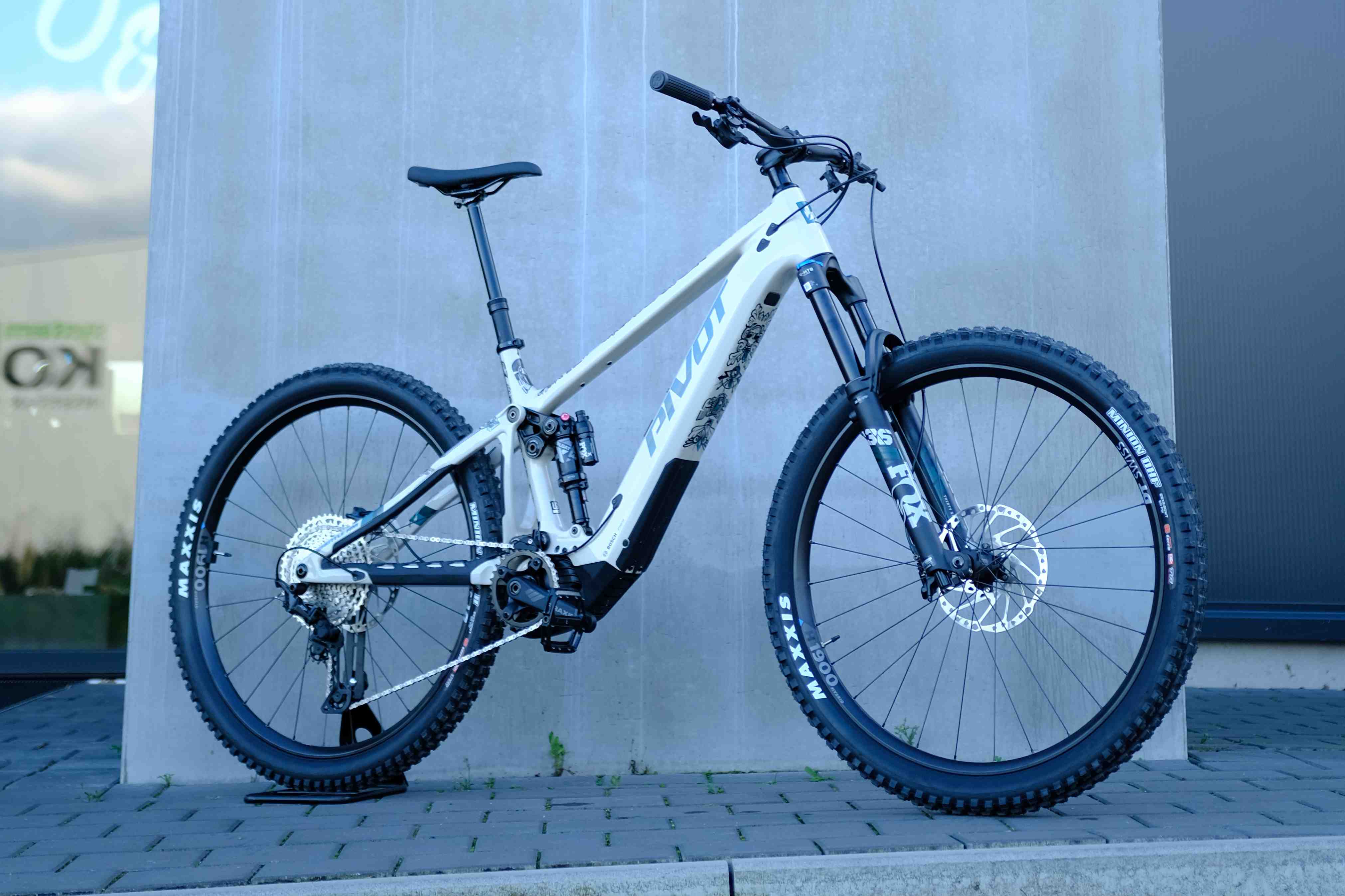 Pivot Shuttle AM Ride SLX / XT Testbike