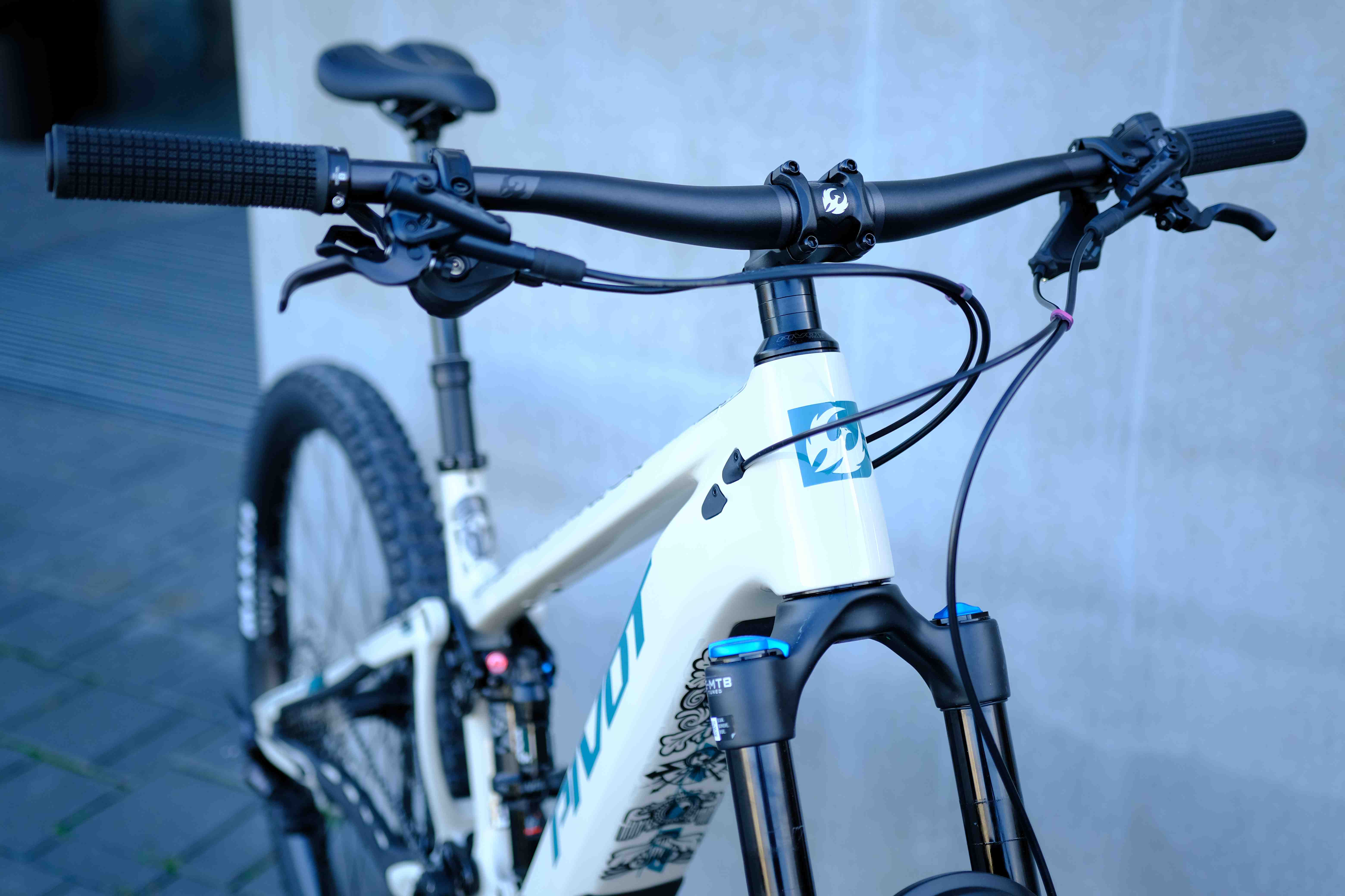 Pivot Shuttle AM Ride SLX / XT Testbike