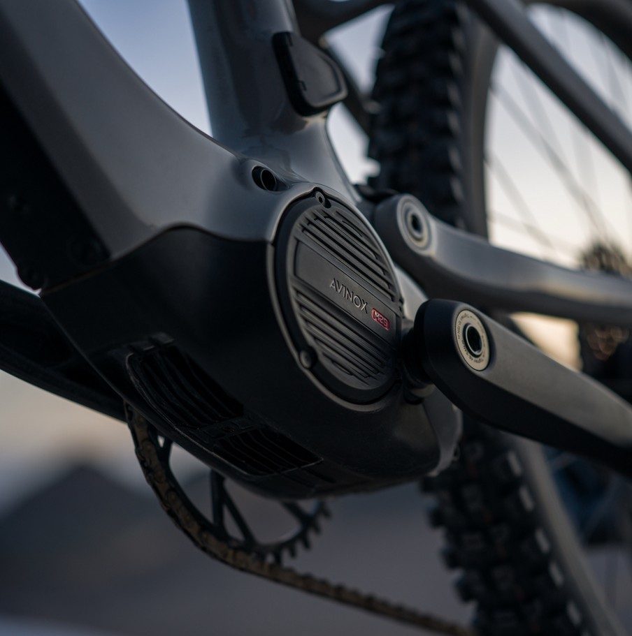 Amflow PX Carbon Avinox 700Wh Black