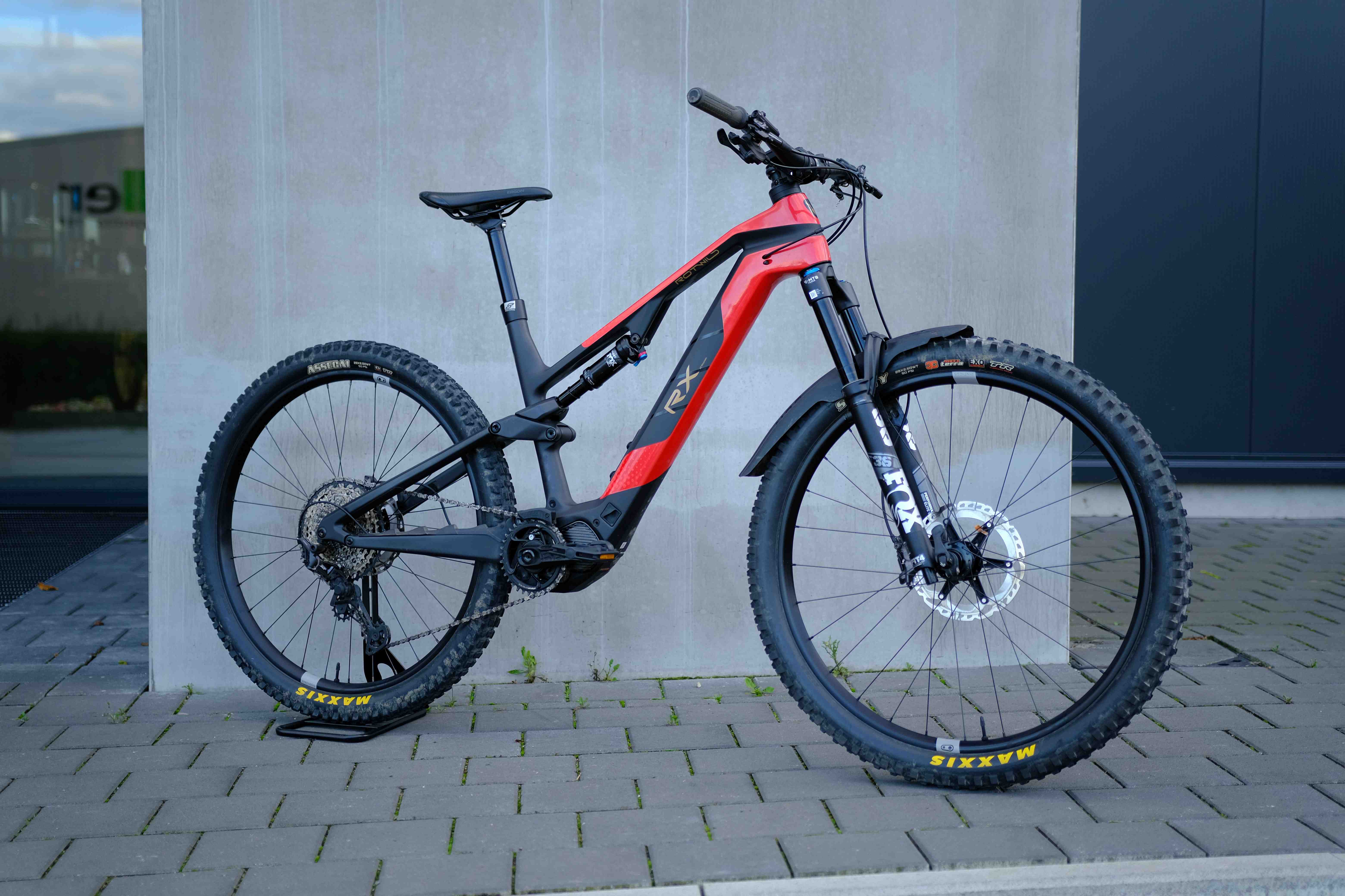 Rotwild R.X375 PRO Red Metallic Testbike