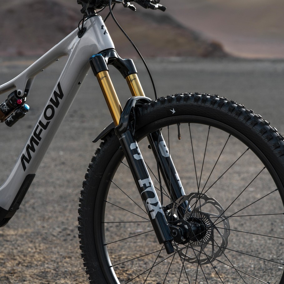 Amflow PX Carbon Avinox 700Wh Black