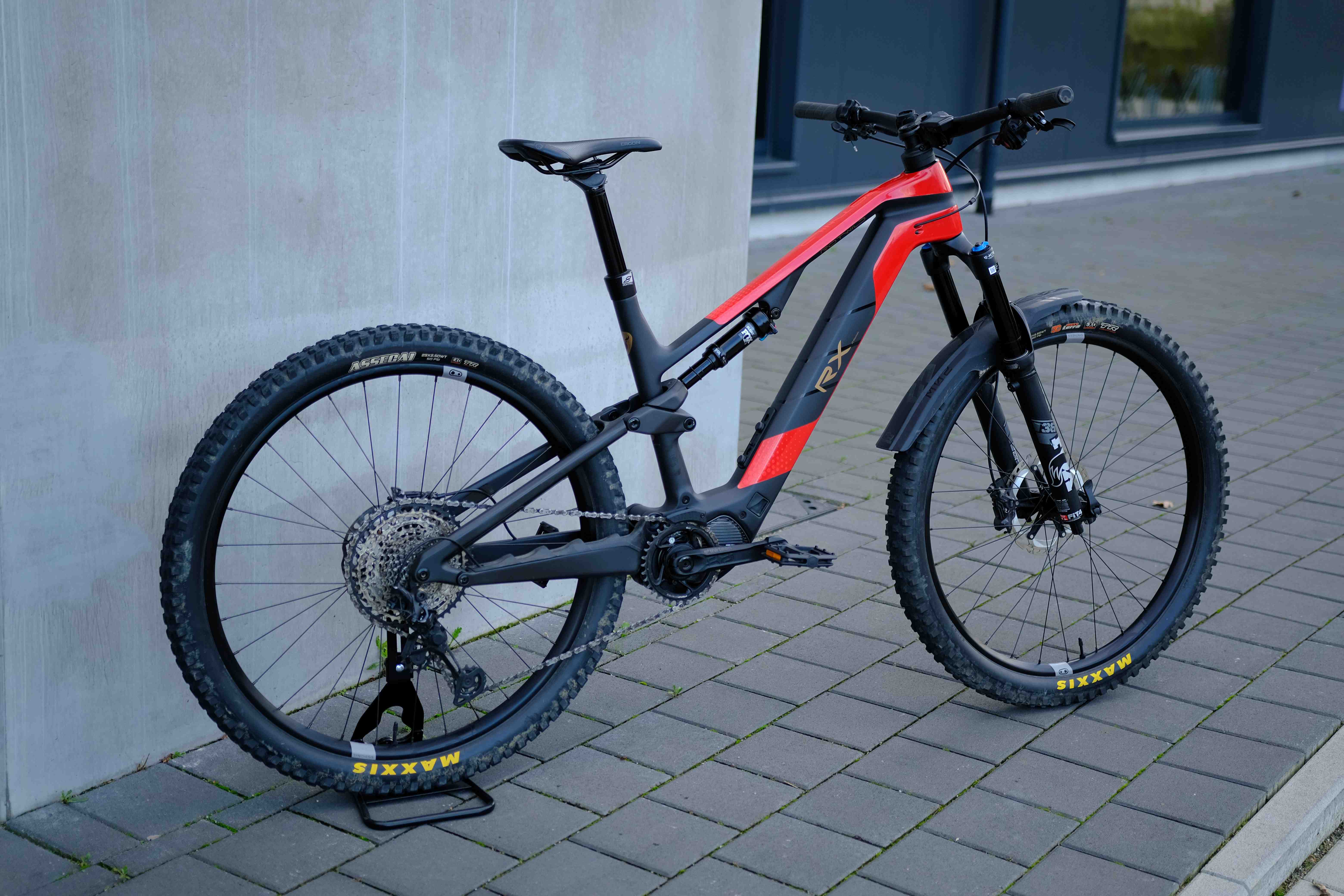 Rotwild R.X375 PRO Red Metallic Testbike