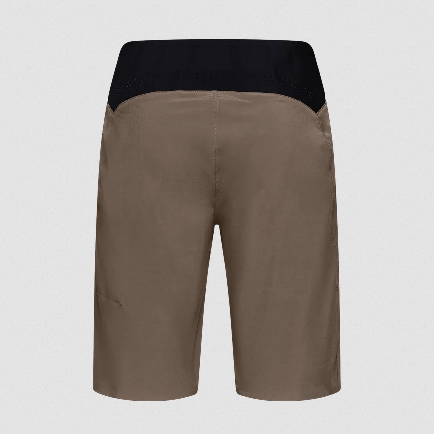 Fox Flexair Short Muskatnuss