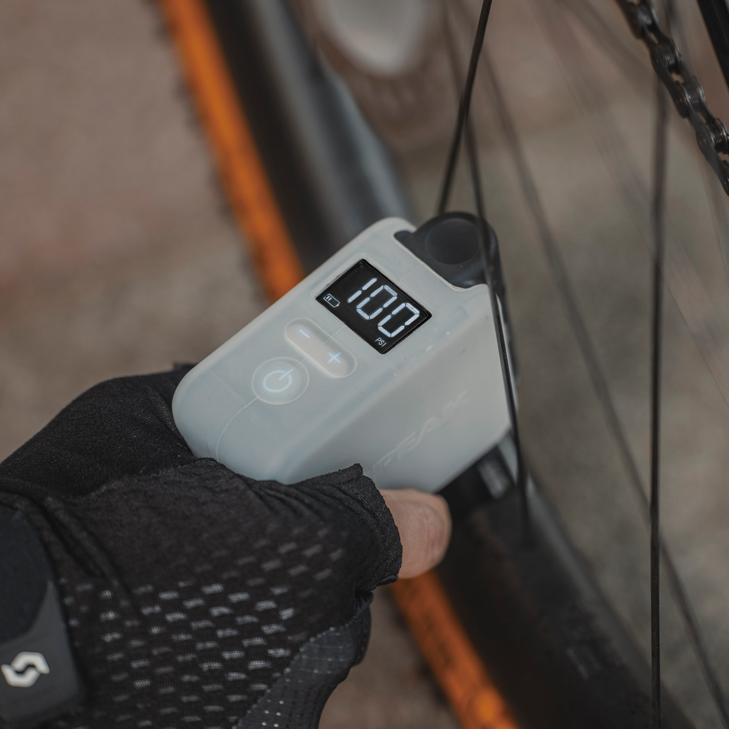 Topeak E-Booster Digital 8 bar/120 psi